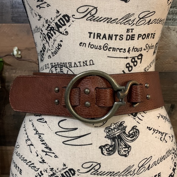 CAbi Accessories - 🍃🌸 CAbi Leather Belt Size Medium